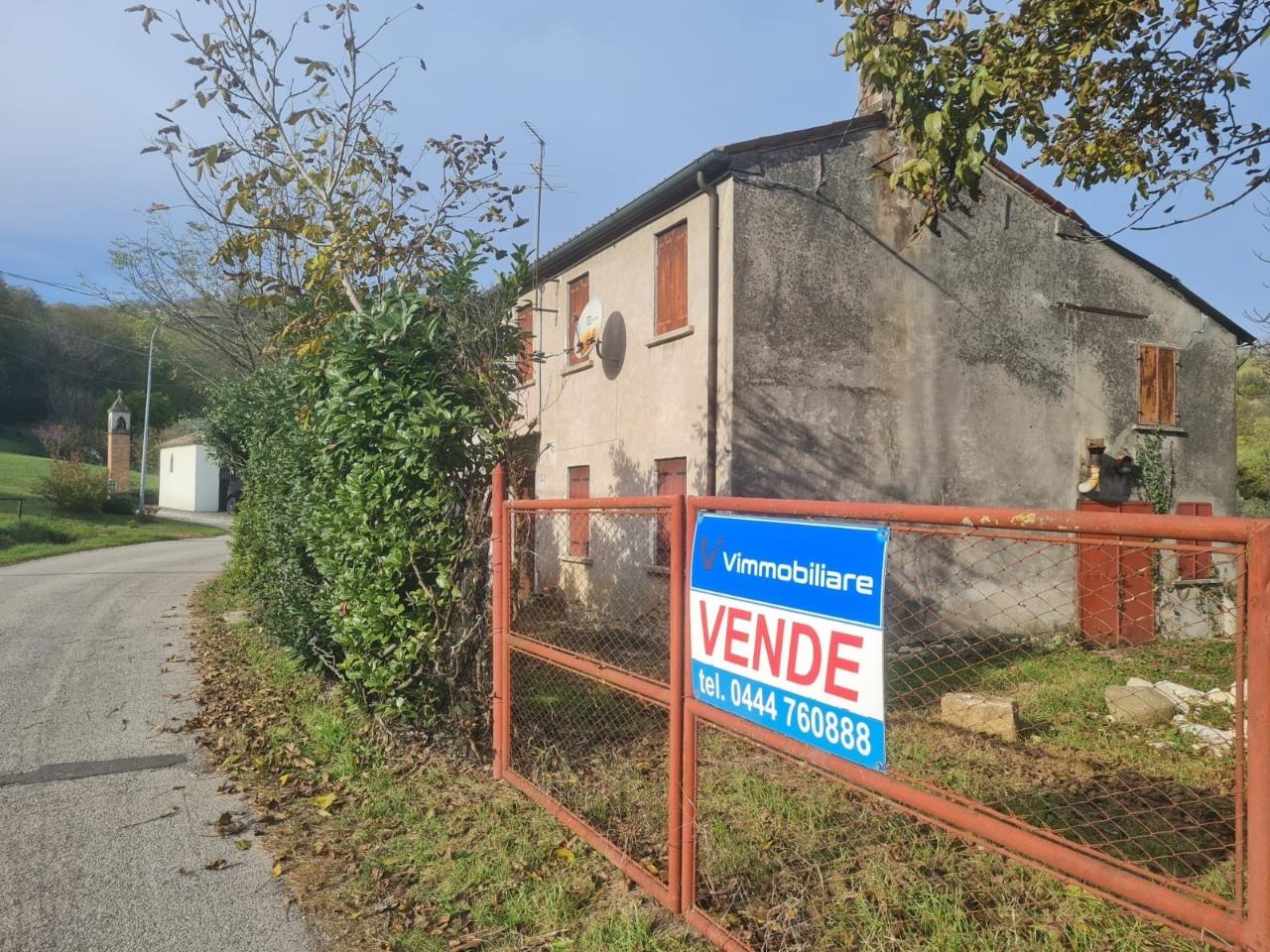 Casa de 6 habitaciónes en Albettone, Italy No. 5658
