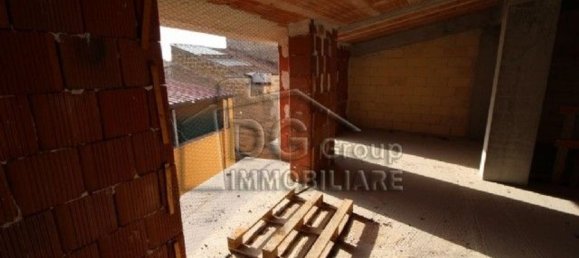 Дом с 3 комнатами в Алькамо, Италия № 133330 3