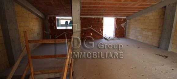 Дом с 3 комнатами в Алькамо, Италия № 133330 10