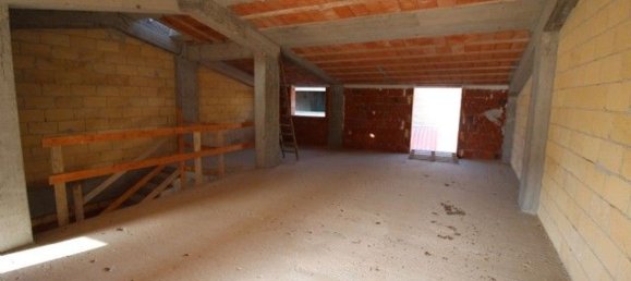 Дом с 3 комнатами в Алькамо, Италия № 133330 9