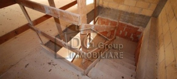 Дом с 3 комнатами в Алькамо, Италия № 133330 7