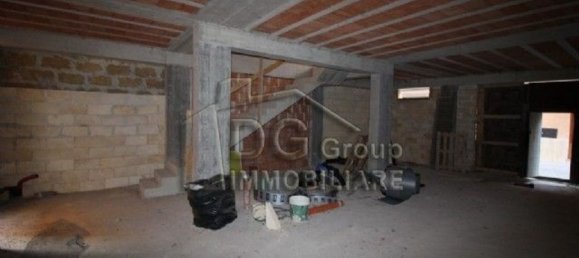 Дом с 3 комнатами в Алькамо, Италия № 133330 18