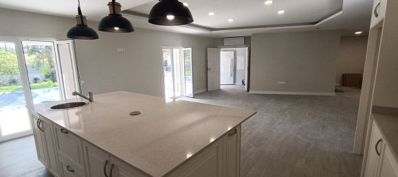 7 bedrooms House in Setubal, Portugal No. 67865 32