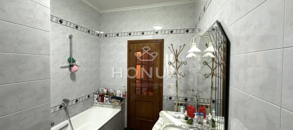 2 Schlafzimmer Wohnung in Naples, Italy, Nr. 163249 13