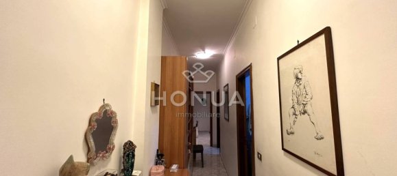 2 Schlafzimmer Wohnung in Naples, Italy, Nr. 163249 19