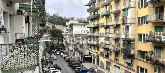 2 Schlafzimmer Wohnung in Naples, Italy, Nr. 163249 14