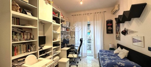 2 Schlafzimmer Wohnung in Naples, Italy, Nr. 163249 9
