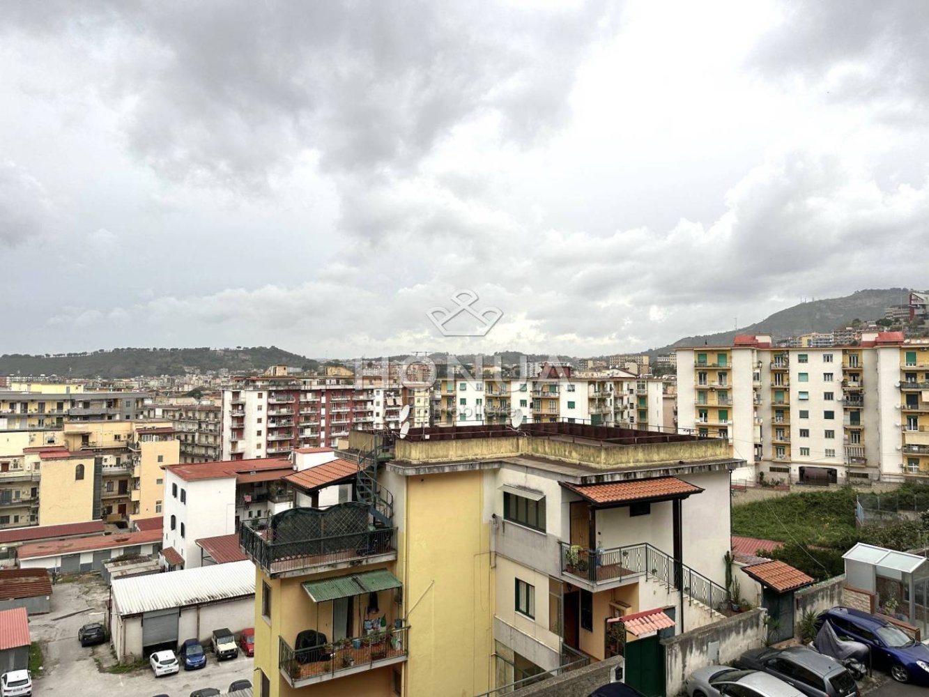 2 Schlafzimmer Wohnung in Naples, Italy, Nr. 163249