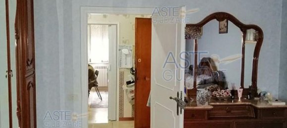 4 rooms Apartment in Rome, Italy No. 17021 14