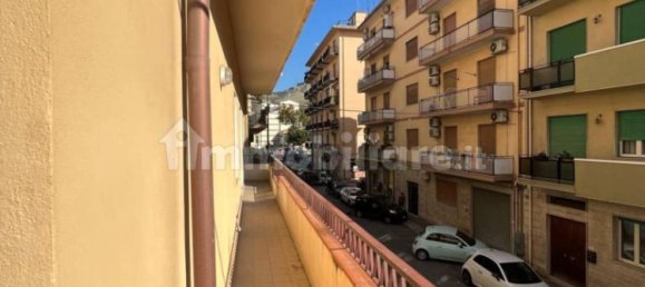 3 bedrooms Apartment in Reggio Calabria, Italy No. 123028 22