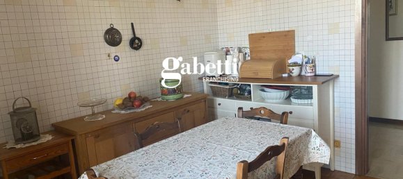 Apartamento de 3 dormitorios en Asti, Italy No. 150950 13