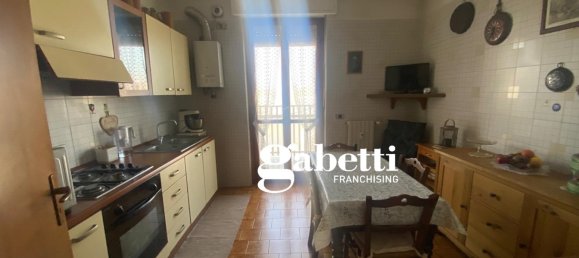 Apartamento de 3 dormitorios en Asti, Italy No. 150950 12