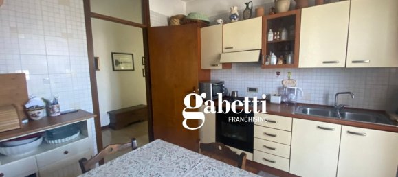 Apartamento de 3 dormitorios en Asti, Italy No. 150950 3