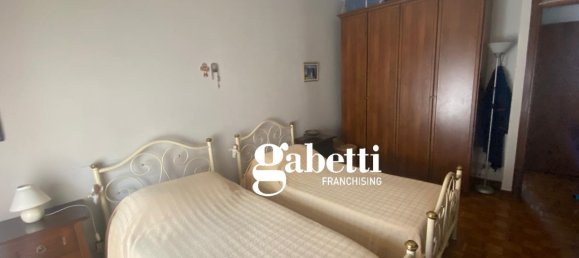 Apartamento de 3 dormitorios en Asti, Italy No. 150950 9