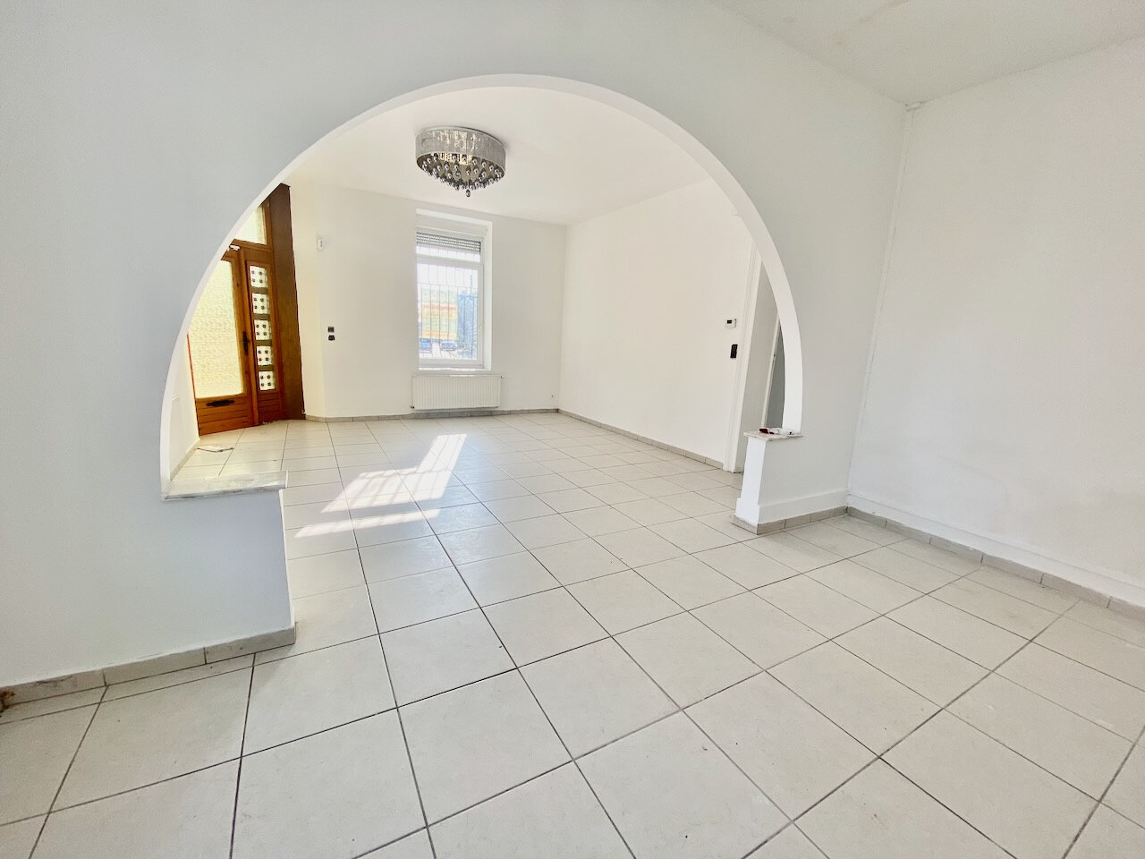 4 chambres Maison à Maubeuge, France No. 53615