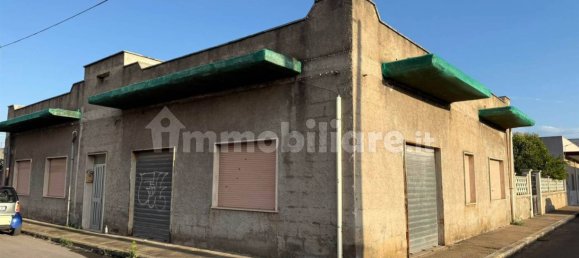 4 rooms Apartment in Taranto, Italy No. 342367 2