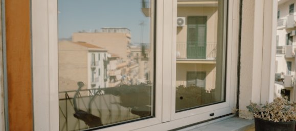 2 Schlafzimmer Wohnung in Palermo, Italy, Nr. 52277 7