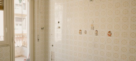 2 Schlafzimmer Wohnung in Palermo, Italy, Nr. 52277 23