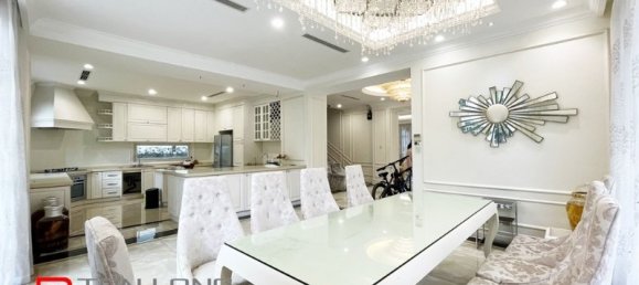 5 Schlafzimmer Villa in Long Bien, Vietnam, Nr. 577 4