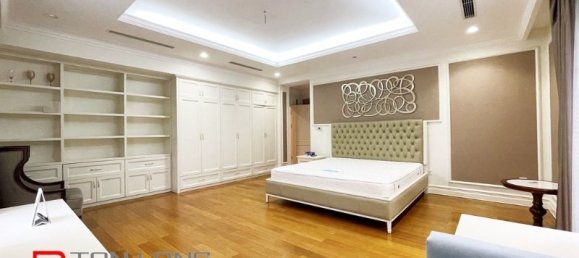 5 Schlafzimmer Villa in Long Bien, Vietnam, Nr. 577 10