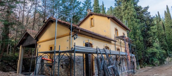 3 bedrooms House in Montevarchi, Italy No. 74014 3