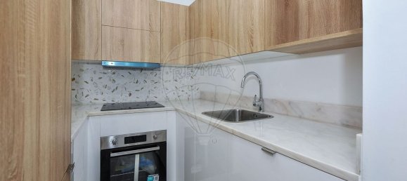 2 bedrooms Apartment in Lisbon, Portugal No. 313057 12