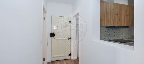 2 bedrooms Apartment in Lisbon, Portugal No. 313057 5