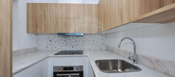 2 bedrooms Apartment in Lisbon, Portugal No. 313057 13