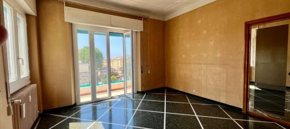 4-Zimmer Wohnung in Genoa, Italy, Nr. 259964 3