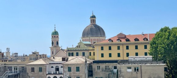 4-Zimmer Wohnung in Genoa, Italy, Nr. 259964 2