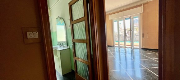 4-Zimmer Wohnung in Genoa, Italy, Nr. 259964 27