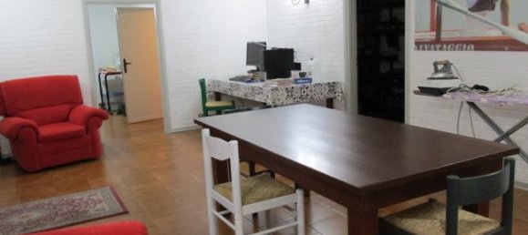 5 rooms House in Vigarano Mainarda, Italy No. 253571 4