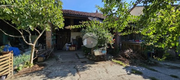 7 rooms House in Rondissone, Italy No. 145004 3