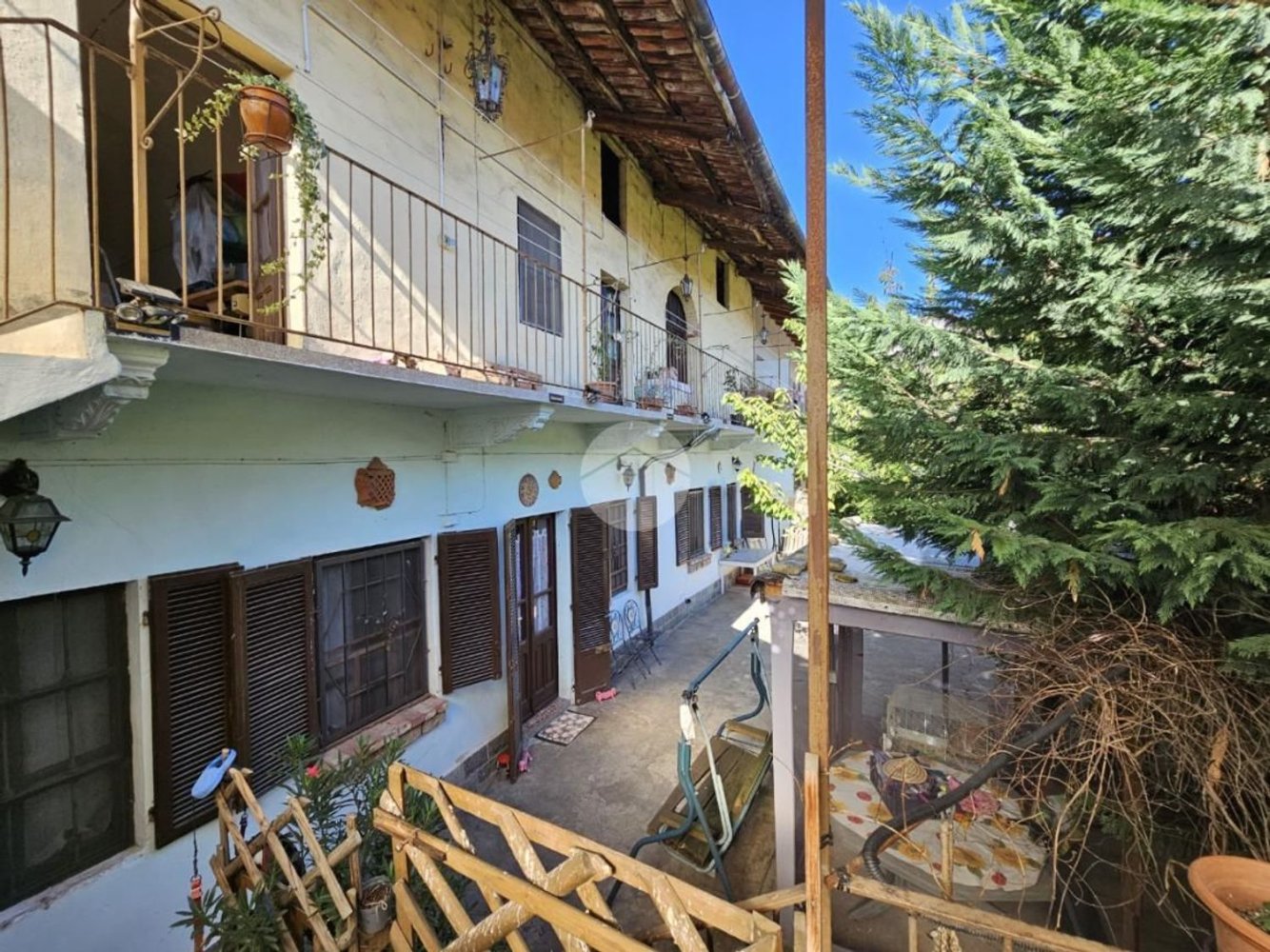 7 rooms House in Rondissone, Italy No. 145004