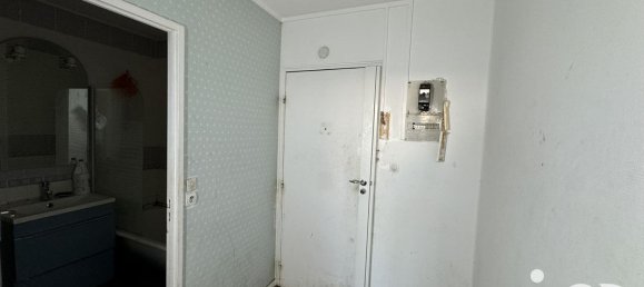 1 bedroom Apartment in Sin-le-Noble, France No. 220804 43