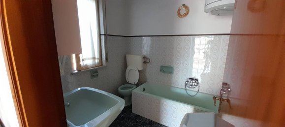 Casa de 6 habitaciónes en Lettomanoppello, Italy No. 206142 19