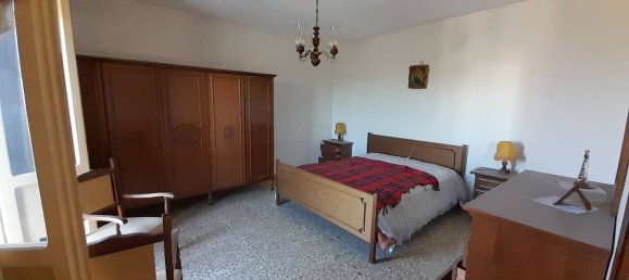 Casa de 6 habitaciónes en Lettomanoppello, Italy No. 206142 14