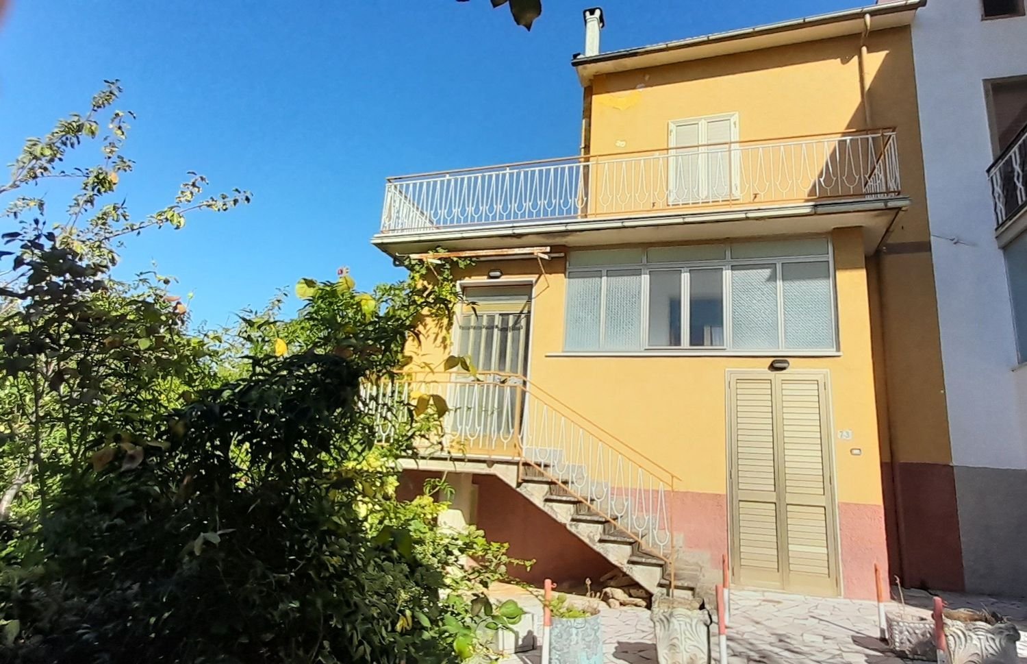 Casa de 6 habitaciónes en Lettomanoppello, Italy No. 206142