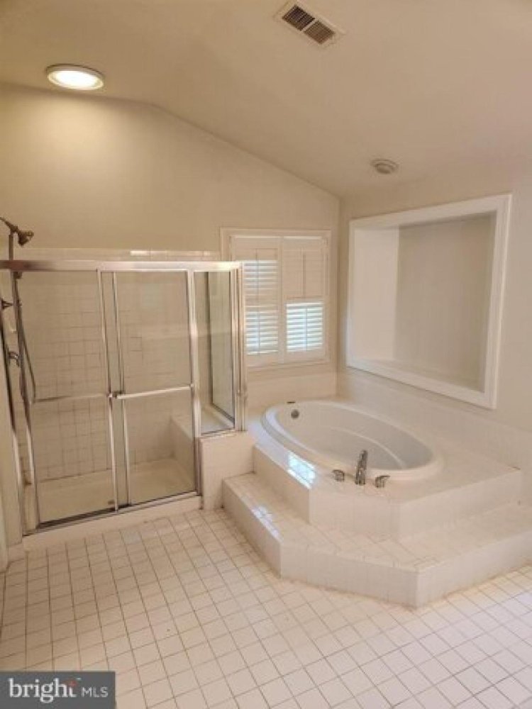 4 bedrooms House in Woodbridge, USA No. 384915