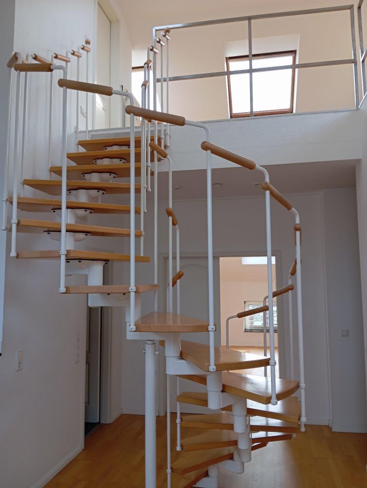 2غرفة منزل ذو طابقين في Dusseldorf, Germany رقم 293358