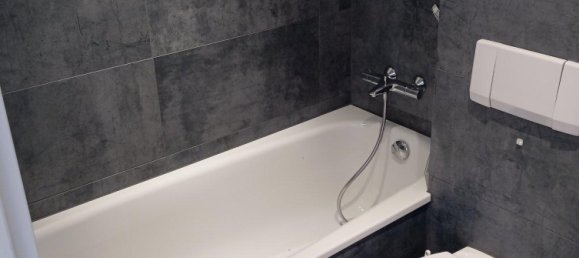 2غرفة منزل ذو طابقين في Dusseldorf, Germany رقم 293358 9