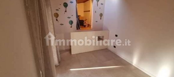 3 rooms Apartment in San Fermo della Battaglia, Italy No. 153597 9