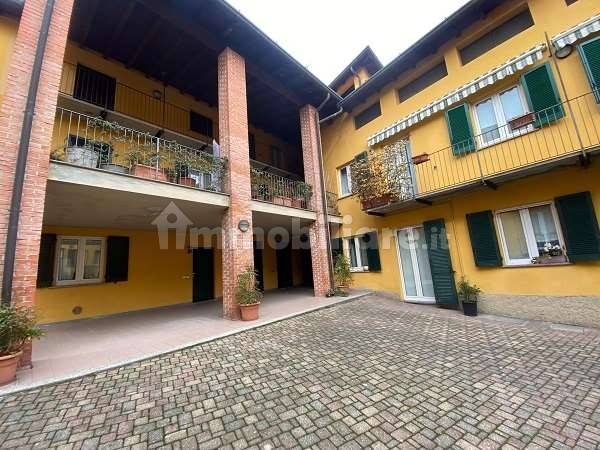 3 rooms Apartment in San Fermo della Battaglia, Italy No. 153597