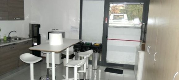 567m² Commercial property in Bologna, Italy No. 351284 12