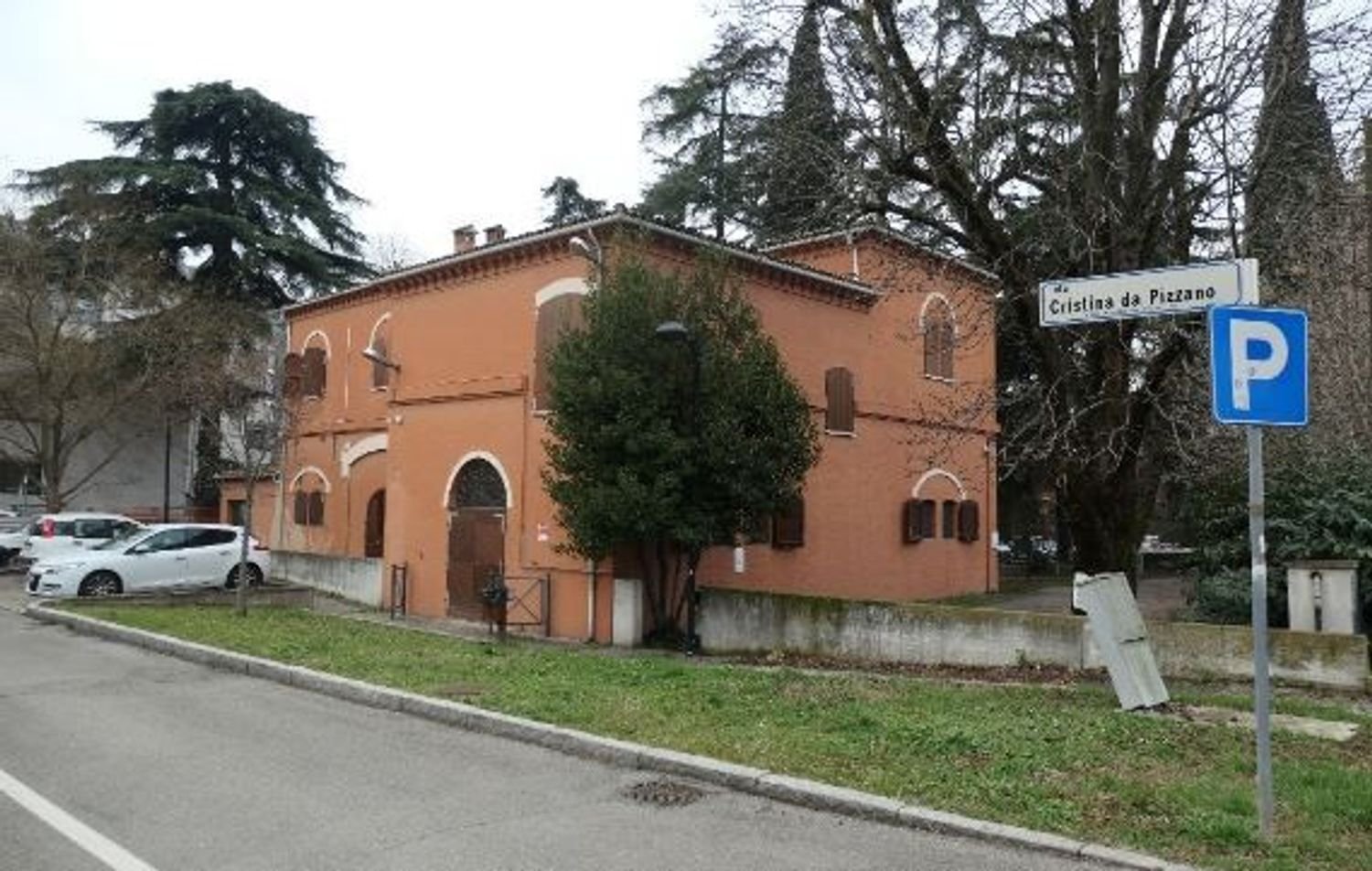 567m² Commercial property in Bologna, Italy No. 351284