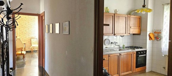 4-Zimmer Wohnung in Genoa, Italy, Nr. 137379 17