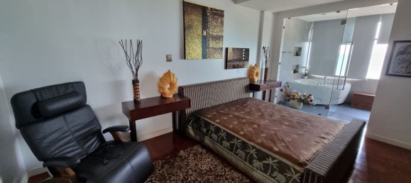 3 bedrooms Condo in Pattaya, Thailand No. 4330 5