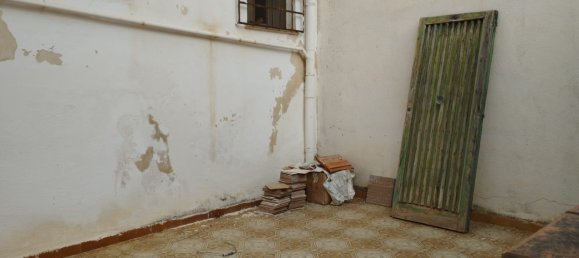 2 rooms Apartment in Palermo, Italy No. 173045 3