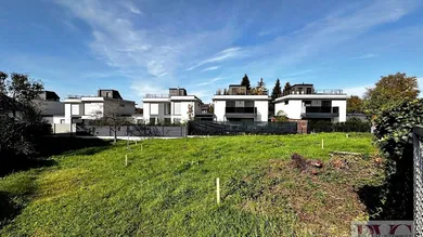  Land in Salzburg, Austria No. 195356