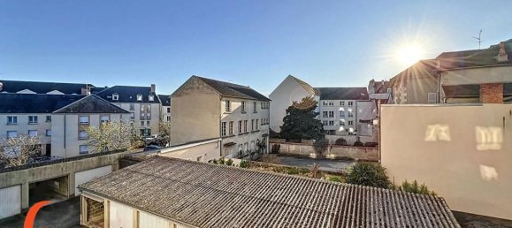 Квартира с 1 спальней в Монлюсон, Франция № 193418 2